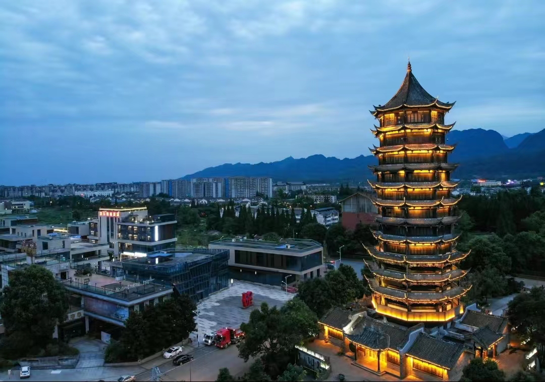 源东雅居酒店
