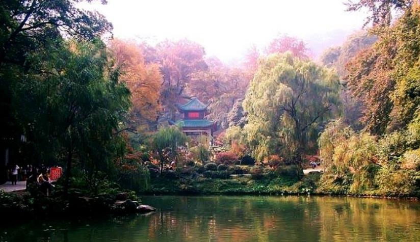 岳麓山